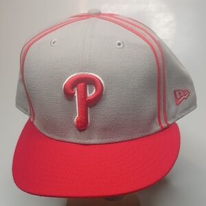 New Era 59Fifty Philadelphia Phillies Fitted Hat Size 8.